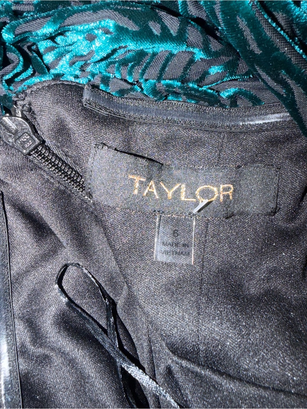 Taylor Teal off-shoulders Crisscross Evening Gown - Picture 10 of 12